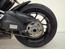 2024 DUCATI PANIGALE V2 Red