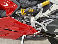 2024 DUCATI PANIGALE V2 Red