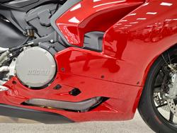 2024 DUCATI PANIGALE V2 Red