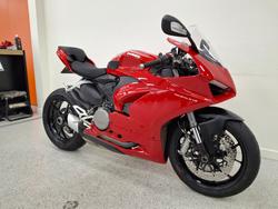 2024 DUCATI PANIGALE V2 Red