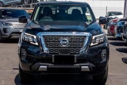 2025 Nissan Navara ST-X