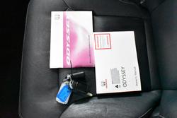 2015 Honda
Odyssey VTi-L