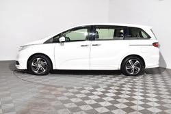 2015 Honda
Odyssey VTi-L