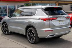 2024 Mitsubishi
Outlander PHEV Exceed