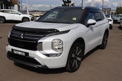 2025 Mitsubishi Outlander Exceed Tourer