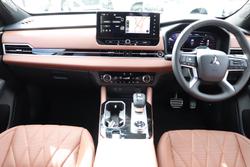 2025 Mitsubishi Outlander Exceed Tourer