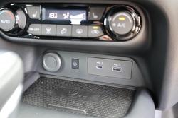 2025 Nissan JUKE ST-L F16 MY24 Black Onyx