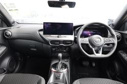 2025 Nissan JUKE ST-L F16 MY24 Black Onyx