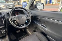 2019 Mitsubishi
ASX ES