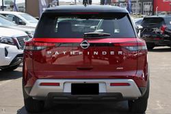 2024 Nissan Pathfinder Ti-L R53 MY24 4X4 On Demand Scarlet Ember/Super Black