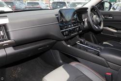 2024 Nissan Pathfinder Ti-L R53 MY24 4X4 On Demand Scarlet Ember/Super Black