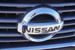 2020 Nissan
                Navara SL