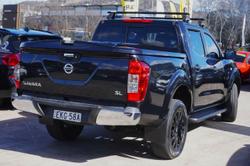 2020 Nissan
                Navara SL
