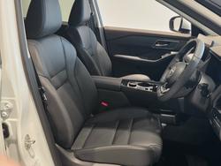 2025 Nissan
X-TRAIL Ti e-POWER