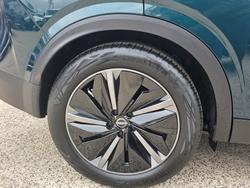 2025 Nissan
                QASHQAI Ti e-POWER