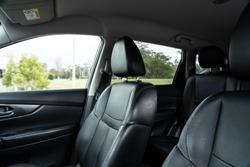2014 Nissan
                X-TRAIL ST-L