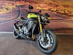 2025 Triumph Speed Triple RS 1200 Speed Triple Yellow