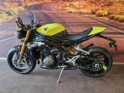 2025 Triumph Speed Triple RS 1200 Speed Triple Yellow