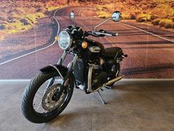 2025 Triumph Bonneville T100 (900cc) Bonneville Black