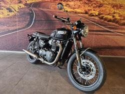 2025 Triumph Bonneville T100 (900cc) Bonneville Black