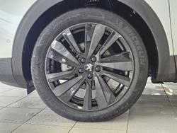 2022 Peugeot 5008 GT Sport P87 MY22 Pearl White