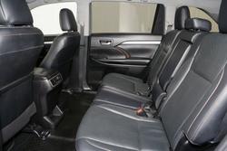 2019 Toyota
                Kluger GXL