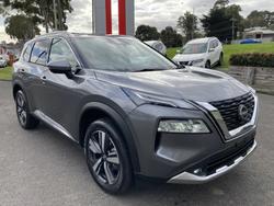 2025 Nissan X-TRAIL TI