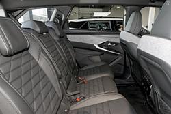 2025 Peugeot 5008 GT Premium Hybrid