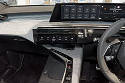 2025 Peugeot 5008 GT Premium Hybrid P74 MY25 Okenite White