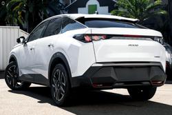 2025 Peugeot 3008 Allure Hybrid P64 MY25 Okenite White