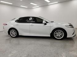 2020 Toyota Camry SL ASV70R Frosted White