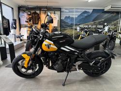 2025 Triumph Trident 660 Trident Yellow