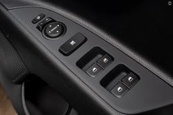 2025 Kia Stonic Sport YB MY25 Snow White Pearl