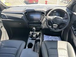 2025 ISUZU D-MAX XT D-MAX MY24 4x4 CREW UTE XT 3.0L AT Moonstone White Pearl