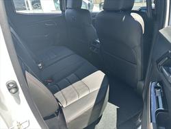 2025 ISUZU D-MAX XT D-MAX MY24 4x4 CREW UTE XT 3.0L AT Moonstone White Pearl