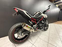 2022 Kawasaki Z900 SUPERNAKED (ZR900) White