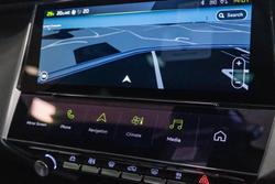 2025 Peugeot 408 GT Premium Hybrid