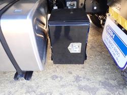 2025 UD Quon CW 25 360 WHITE