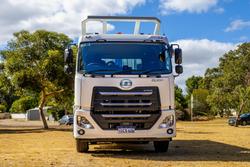 2025 UD Quon CW 25 360 WHITE