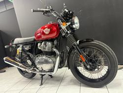 2021 Royal Enfield INTERCEPTOR 650 CLASSIC Red