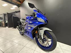 2020 Yamaha YZF-R3 Blue