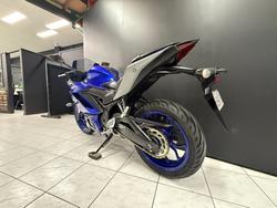 2020 Yamaha YZF-R3 Blue