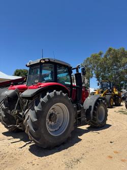2015 Massey Ferguson 7624