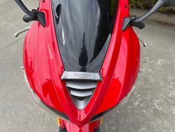 2011 Triumph DAYTONA 675 Red
