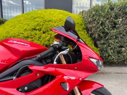 2011 Triumph DAYTONA 675 Red