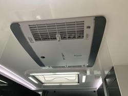 2023 Windsor Simpson WHITE