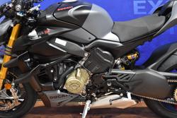2025 Ducati STREETFIGHTER V4 S Black