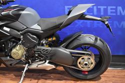 2025 Ducati STREETFIGHTER V4 S Black