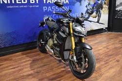 2025 Ducati STREETFIGHTER V4 S Black