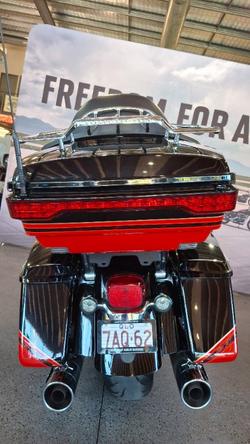 2016 Harley-davidson FLHTKSE CVO LIMITED Red